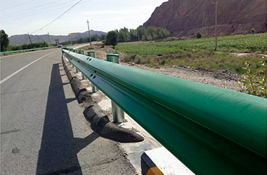 兩波形護欄系列